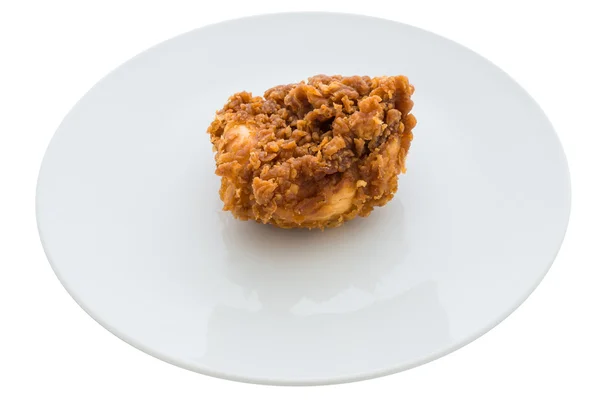 Smażony kurczak jest na białym tle — Zdjęcie stockowe