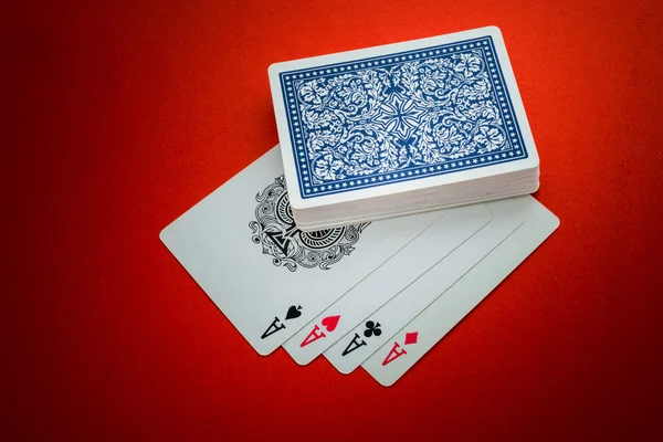 Jogando cartas isoladas Imagens Royalty-Free