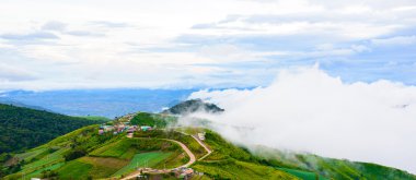 Phu Hin Rong Kla Ulusal par (phu tubberk), dağ yolu