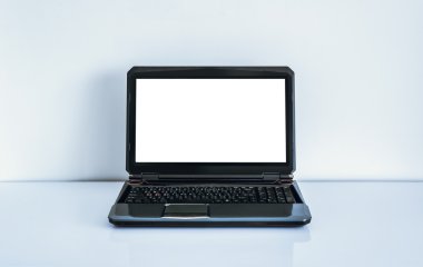 dizüstü bilgisayar masada