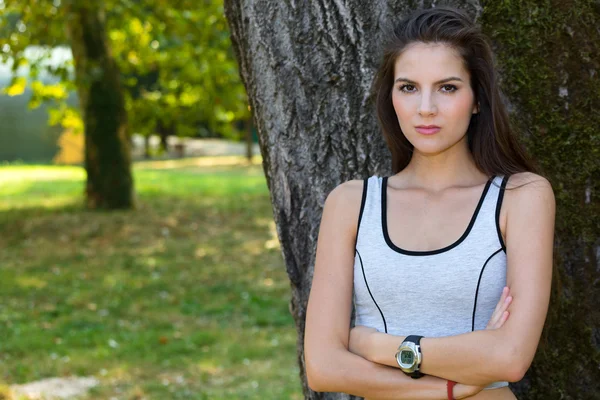 Déterminé en forme Femme se préparer pour l'entraînement — Photo