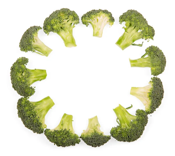Taze brokoli üzerine beyaz izole yuvarlak çerçeve — Stok fotoğraf