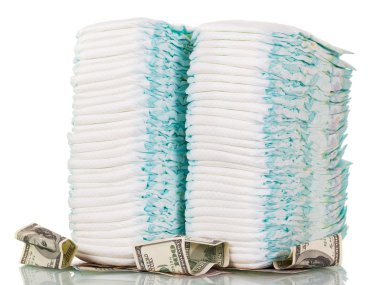 Çocuk bezi ve üzerinde beyaz izole para destesi.