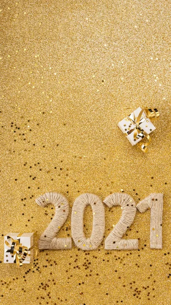 Happy New Year Concept Card Handcrafted Lettering 2021 Gold Gift — Stock Photo, Image