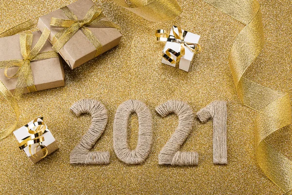 Top View Bright Golden New Year Card Gifts Lettering 2021 — Stock Photo, Image