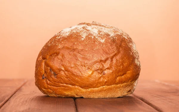 Brood op tafel — Stockfoto