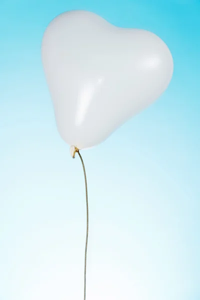 Heart shaped baloon — Stock Photo, Image