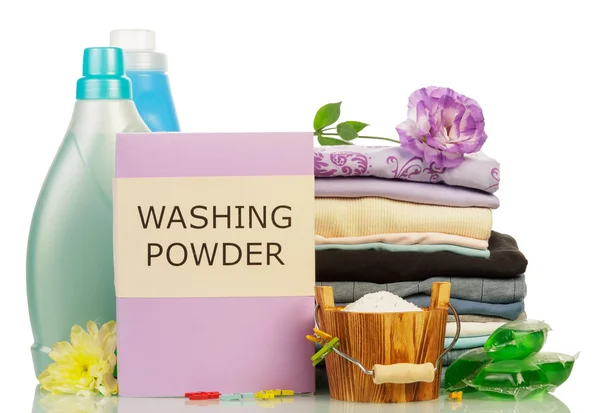 Waschpulver und Handtücher — Stockfoto