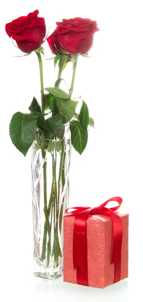 Roses avec coffret cadeau — Photo