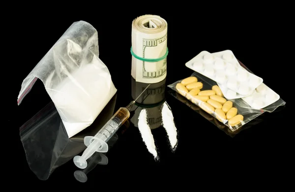 Drug spuit en heroïne — Stockfoto