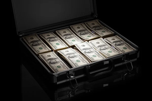 Srebrną walizkę z pieniędzmi — Zdjęcie stockowe