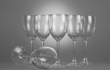 boş şampanya bardağı