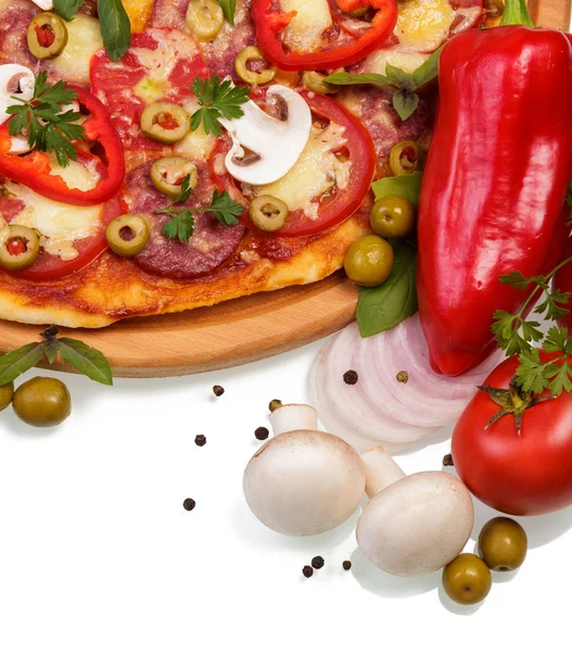 Pizza Suprema con verduras — Foto de Stock