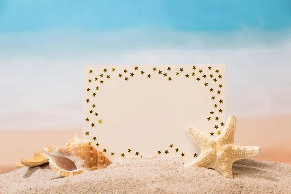 砂中的空白卡 — 图库照片