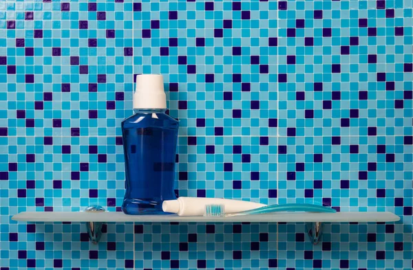 Tooth-brush on glass shelve — Stock Photo, Image