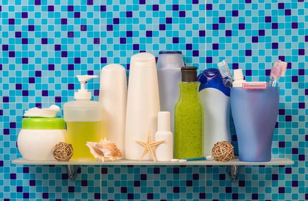 Shelf with bath accessories — Stock Photo, Image