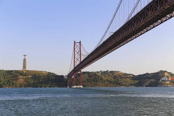 Ponte Abril Sobre Rio Tejo Que Liga Lisboa Almada Portugal — Fotografia de Stock