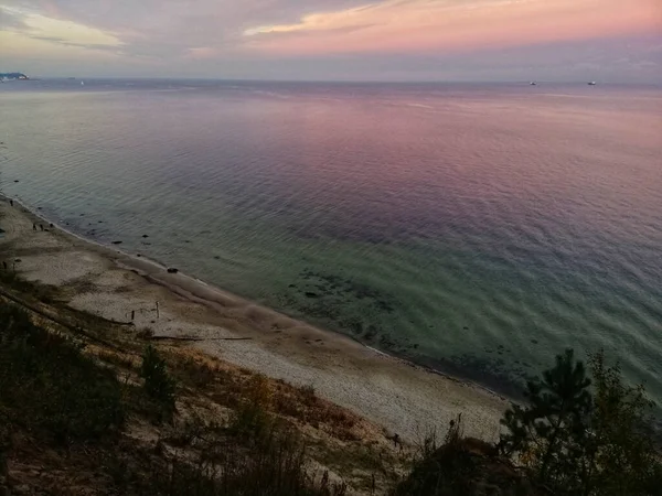从波兰Gdynia的Orlowo悬崖俯瞰波罗的海海岸线的壮丽景象 — 图库照片