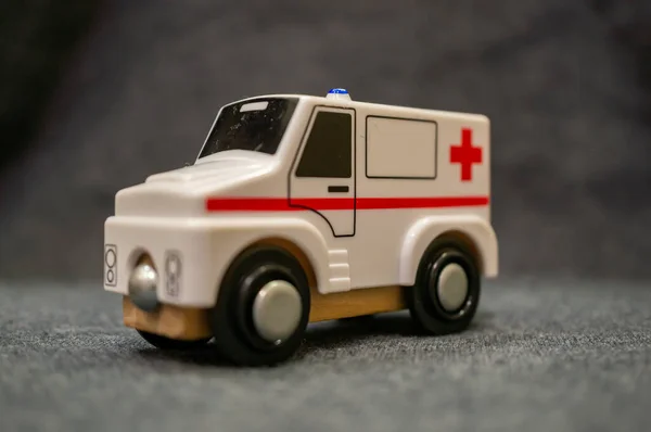 Uma Estatueta Brinquedo Close Carro Ambulância — Fotografia de Stock