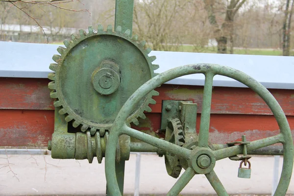 Een Close Shot Van Een Oude Roestige Machine — Stockfoto