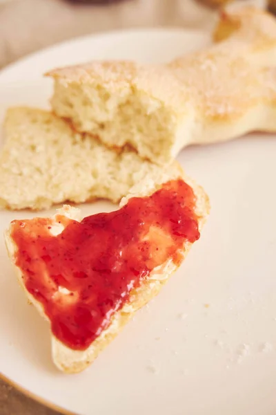 Red Fruit Jelly Freshly Baked Biscuits Form Easter Bunnies — Stock Photo, Image