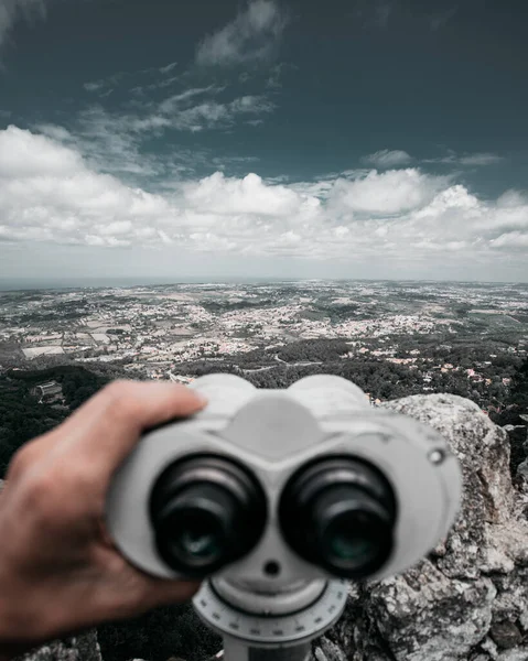 Primer Plano Vertical Prismáticos Ciudad Con Vistas Una Vista — Foto de Stock