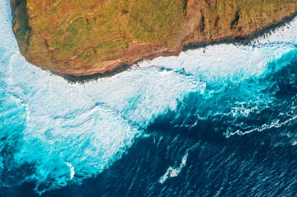 Uno Scatto Aereo Del Mare Azzurro Del Paesaggio — Foto Stock