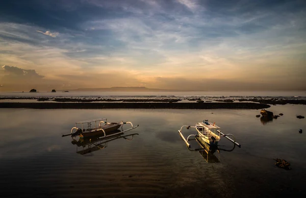 Лодки Рассвете Ждут Туристов Канди Даса Бали — стоковое фото