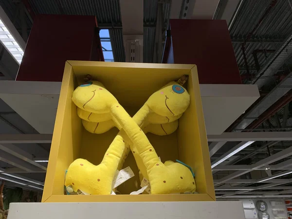 Yellow Stuffed Soft Toys Yellow Box — ストック写真