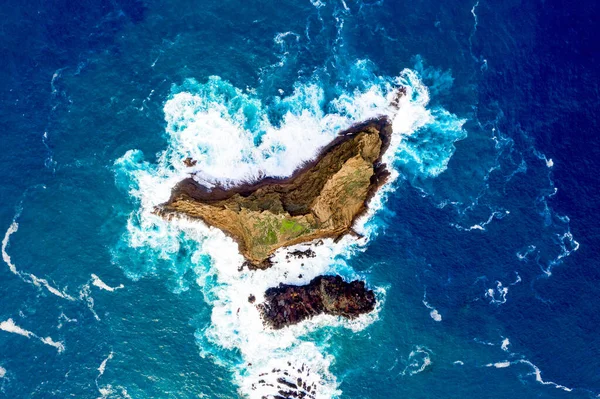 Flygbild Det Blå Havet Och Liten — Stockfoto