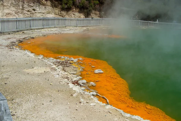 Close Lago Térmico Wai Tapu Rotorua Nova Zelândia — Fotografia de Stock