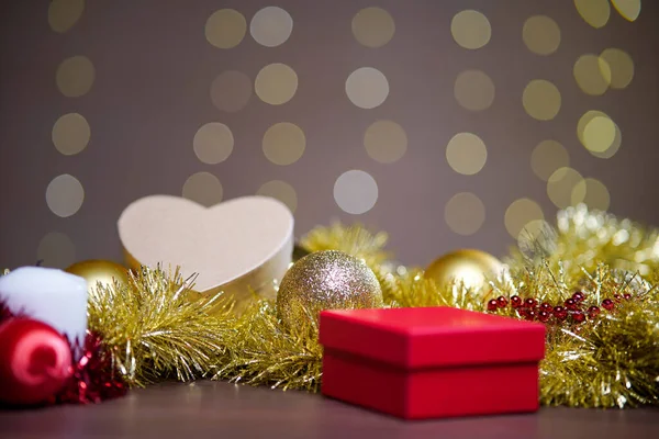 Een Closeup Shot Van Kerstmis Decoraties Tafel Met Een Bokeh — Stockfoto