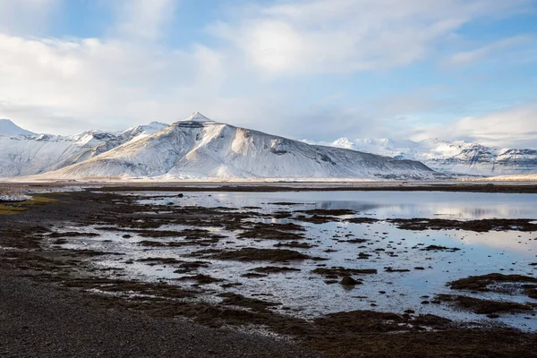 Eine Schöne Aufnahme Einer Verschneiten Berglandschaft Snaefellsnes Island — Stockfoto