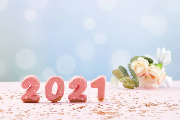 Feliz Año Nuevo 2021 Números Rosados 2021 Decoraciones Flores Con — Foto de Stock