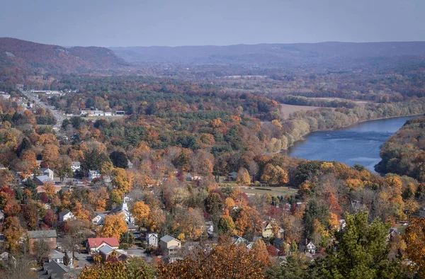 Letecký Pohled Krásné Město Železná Hora Michigan Stromy Nosí Podzimní — Stock fotografie