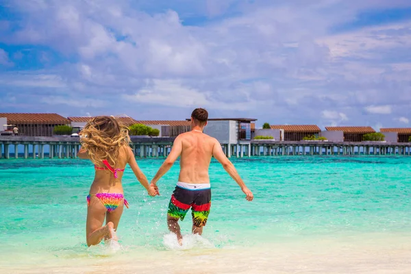 Una Coppia Romantica Isola Paradisiaca Tropicale — Foto Stock