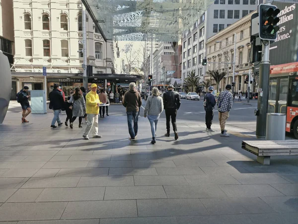 Auckland Nueva Zelanda Agosto 2019 Vista Gente Caminando Por Queen — Foto de Stock