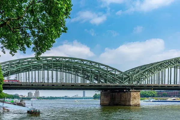 Hohenzollern Bron Över Floden Rhen Den Tyska Staden Köln Europa — Stockfoto