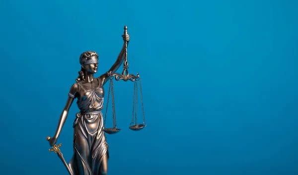 Rzeźba Bogini Themis Symbol Prawa Sprawiedliwości Równowagi — Zdjęcie stockowe