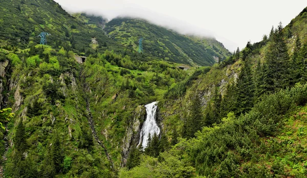 Bel Colpo Cascata Balea Tra Montagne Fagaras Romania — Foto Stock