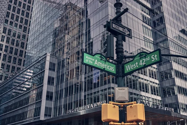 Les Panneaux Rue Dans Bryant Park Nyc Avec Des Gratte — Photo