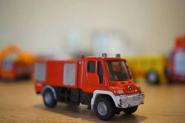 Poznan Polónia Outubro 2020 Modelo Brinquedo Caminhão Bombeiros Vermelho Siku — Fotografia de Stock