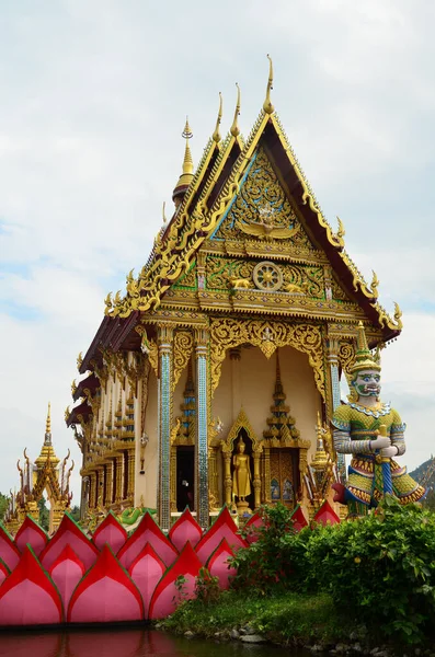 Tiro Vertical Wat Plai Laem Koh Samui Tailândia — Fotografia de Stock