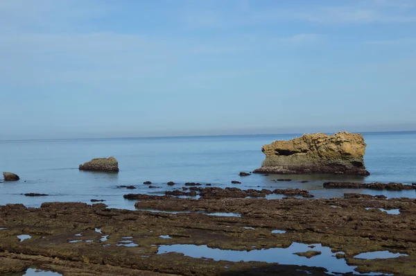 Крупный План Отлива Побережье Биаррица Бискайском Заливе Франция — стоковое фото