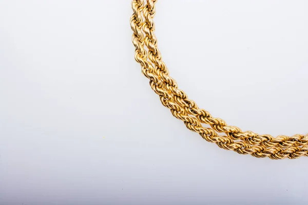 Closeup Shot Gold Necklace Isolated White Background — Stock Photo, Image