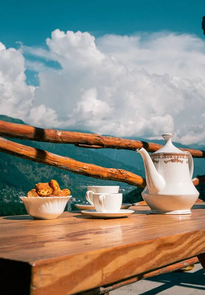 Tiro Close Hora Chá Com Lanches Conjunto Talheres Brancos — Fotografia de Stock