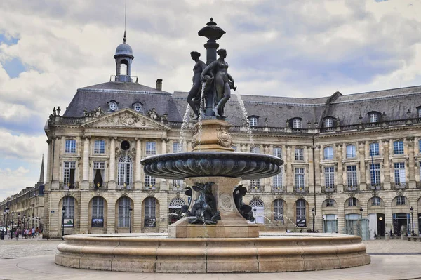 Blick Auf Den Drei Grazien Brunnen Auf Dem Börsenplatz Bordeaux — Stockfoto