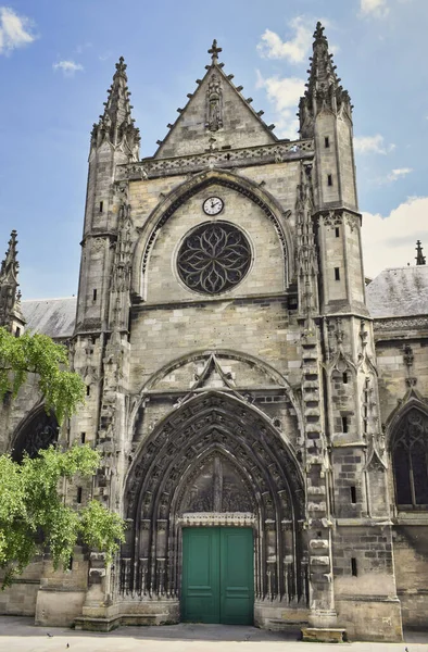 Снимок Фасада Базилики Святого Михаила Бордо Франция — стоковое фото
