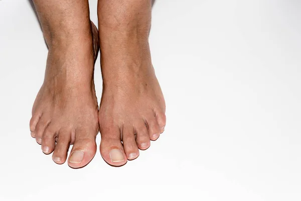 Detailní Záběr Bosých Nohou Dospělé Ženy Izolované Bílém Pozadí — Stock fotografie