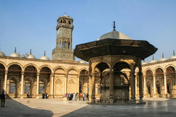Cairo Egypt Dec 2007 Courtyard Sahn Clock Tower Mosque Muhammad — Stock Photo, Image